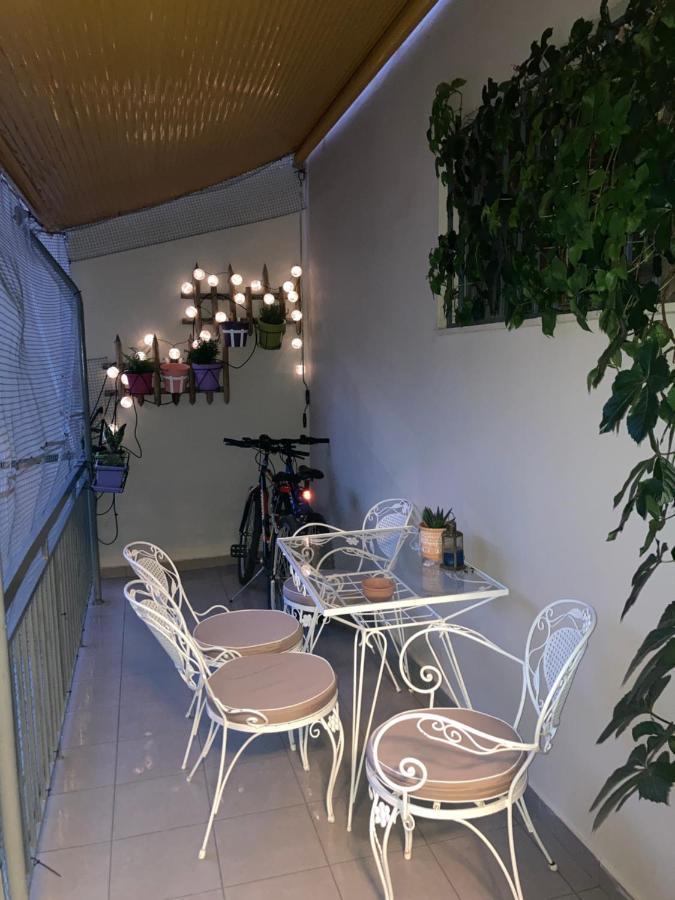 Central Kalamata Cozy Apartment エクステリア 写真