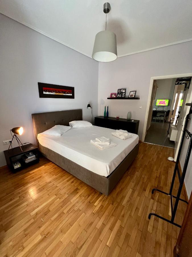 Central Kalamata Cozy Apartment エクステリア 写真