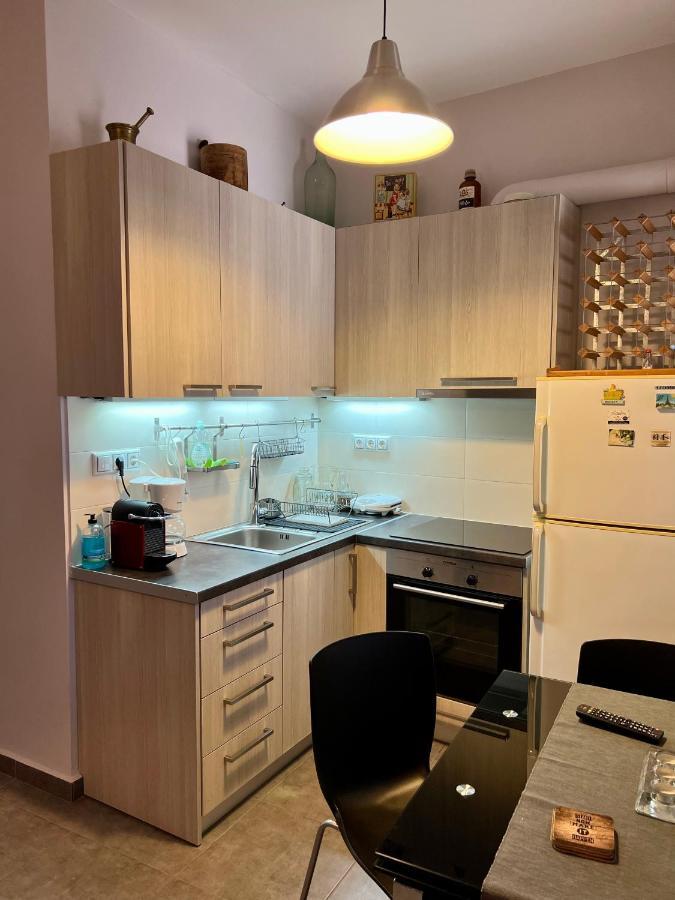 Central Kalamata Cozy Apartment エクステリア 写真