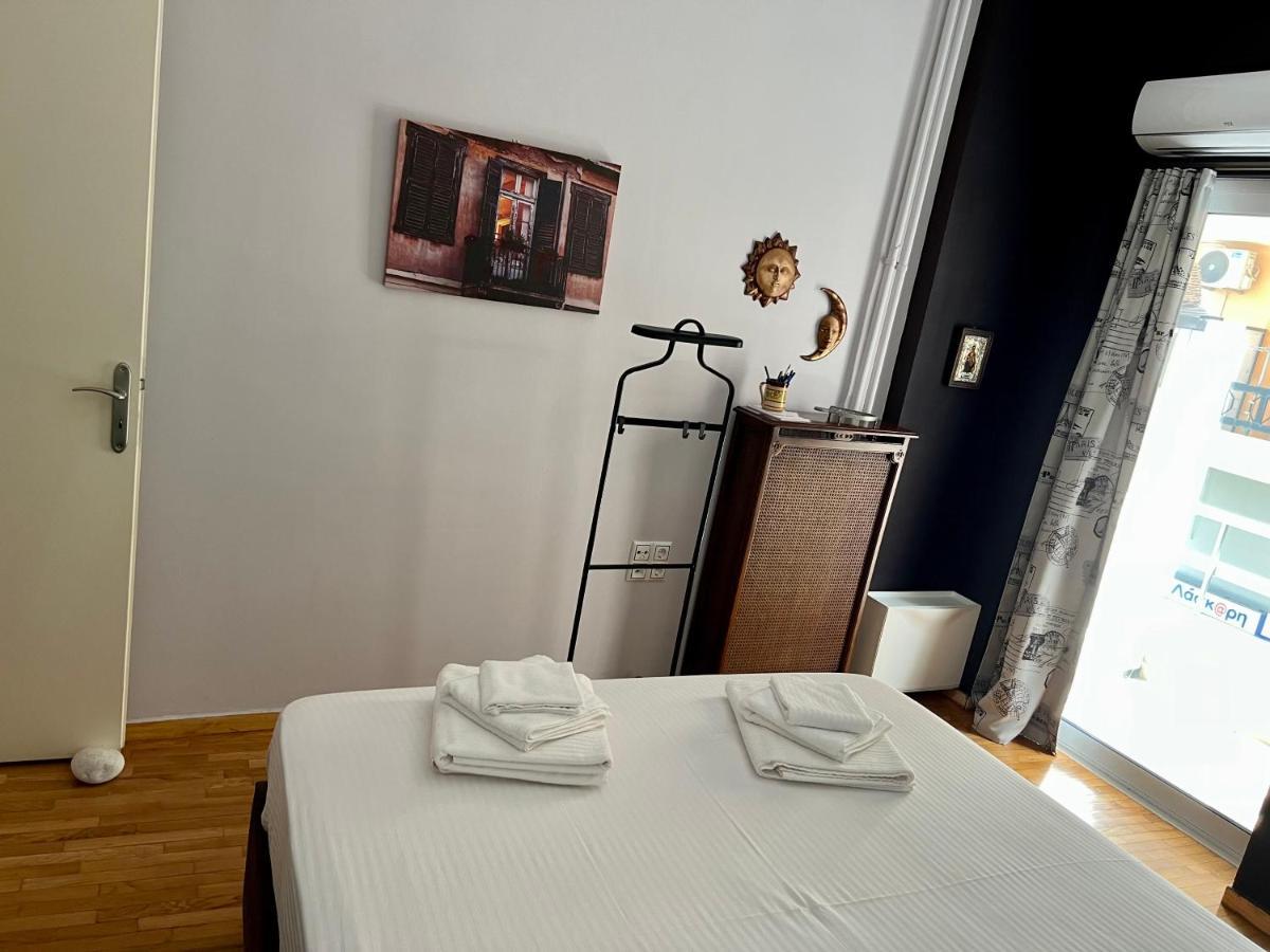 Central Kalamata Cozy Apartment エクステリア 写真