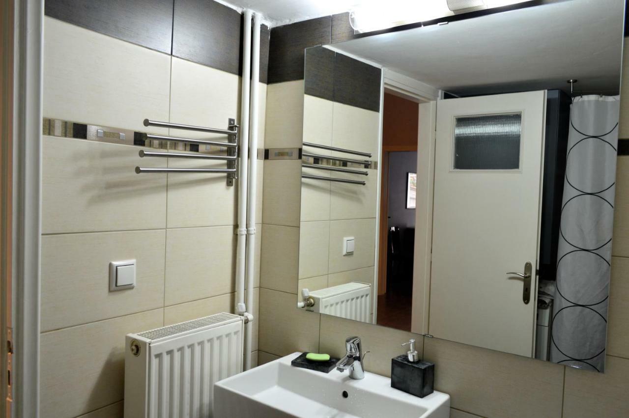 Central Kalamata Cozy Apartment エクステリア 写真